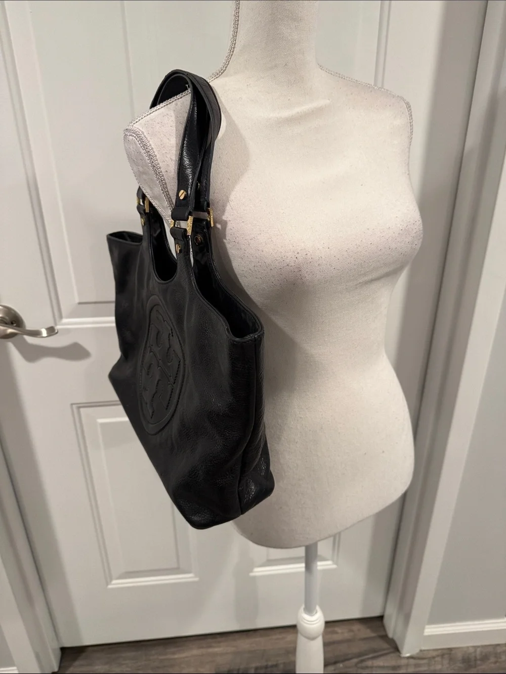 Tory Burch Bombe Black Leather Tote Bag